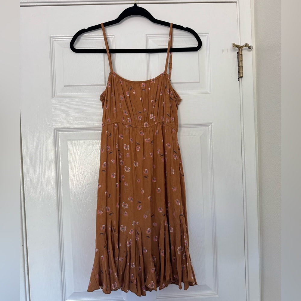 NWT O'Neill Floral Blouse in Warm Brown